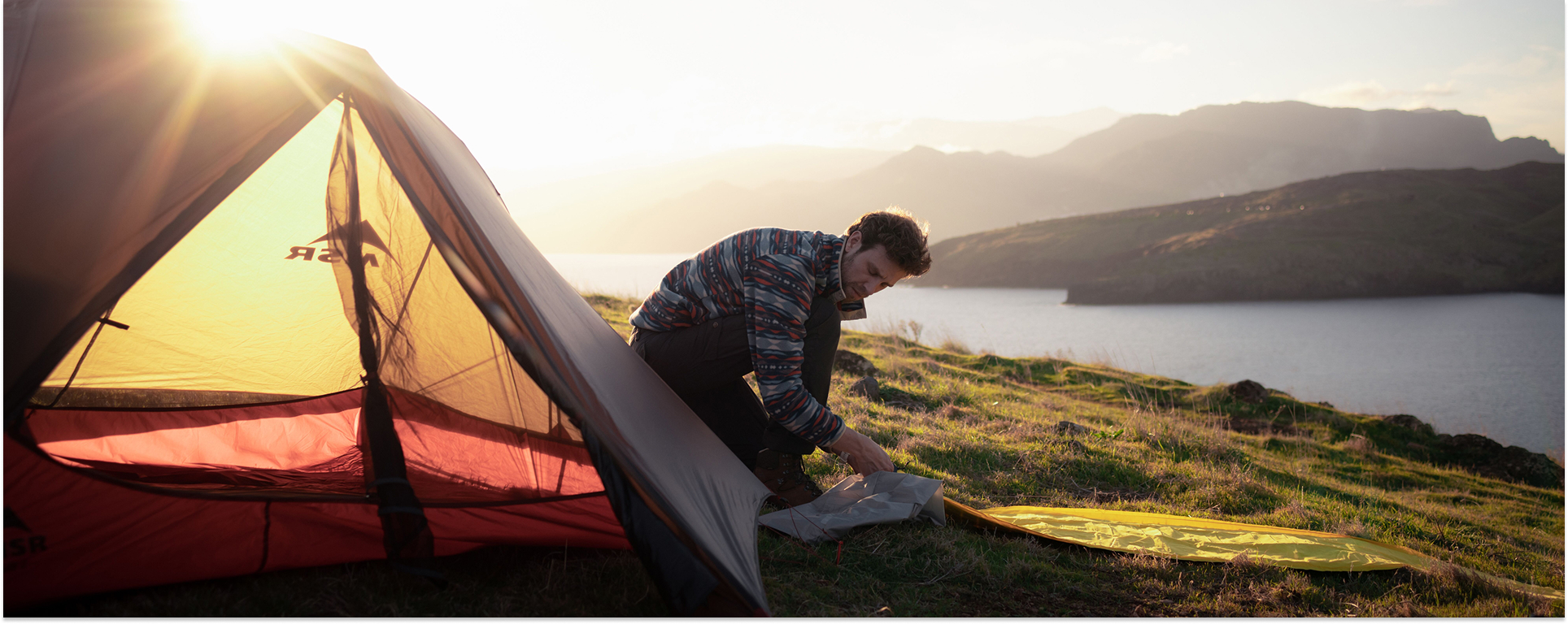 Je tent repareren: zo plak je een scheur in een tentdoek